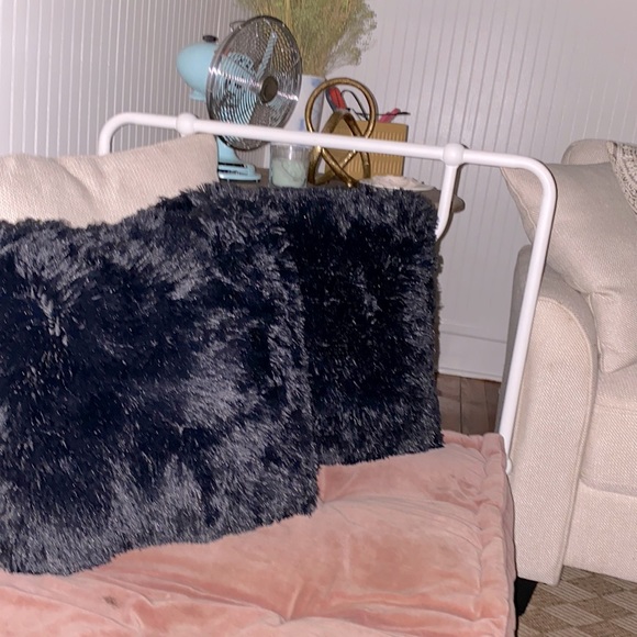 Black Luxury Soft Square Faux Fur Pillow Cover (Set of 2) 18x18 - Picture 2 of 6